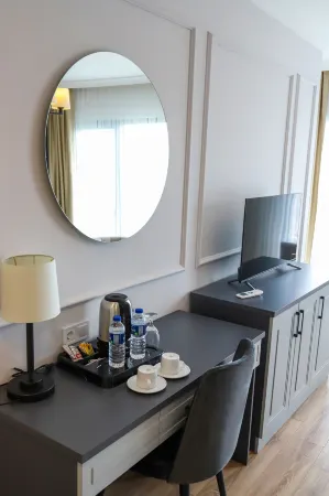 Fontana Verde Отели рядом с достопримечательностью «Yiğit Alışveriş Merkezleri - Pendik Şube»