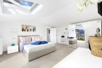 Casa Cristallo in Positano Hotels in Liparlati