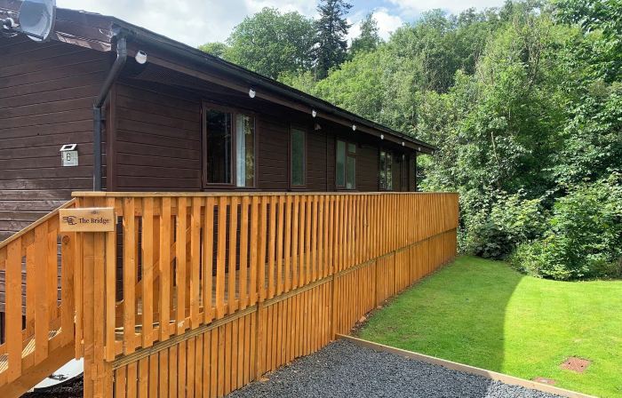 Lodge with River View - Sleeps 6 - Pet Friendly