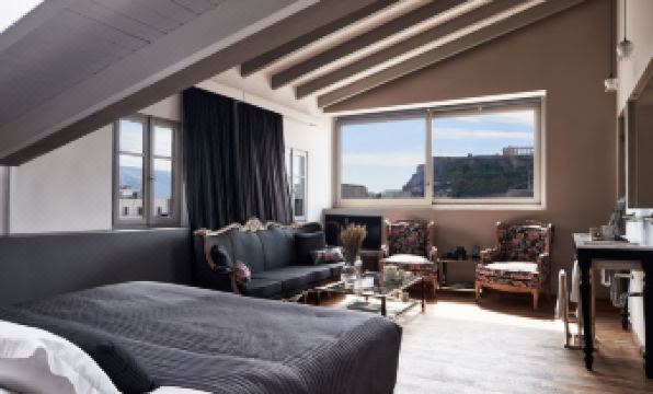 Emporikon Athens Hotel