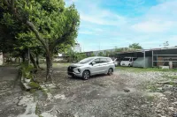 Hubs Hostel Yogyakarta - Bãi đậu xe