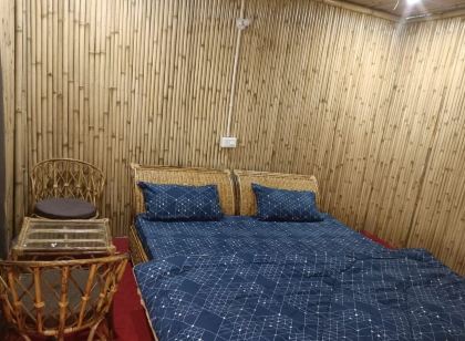 Vivek Hotel and Restaurant