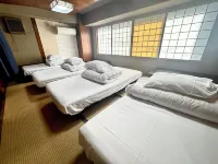 Osaka Guesthouse Sakura - Pensions