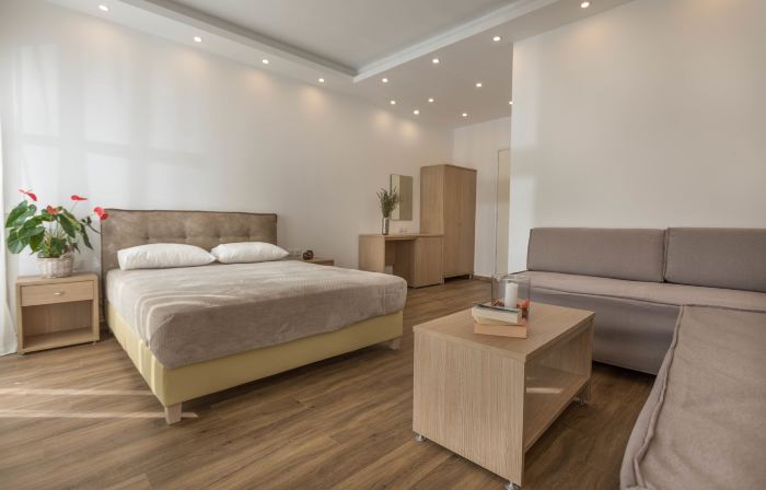 Mare Naxia Hotel