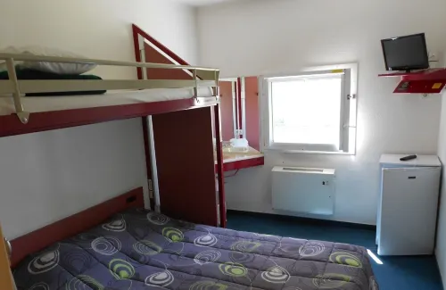 Lemon Hotel Hotels in Regny