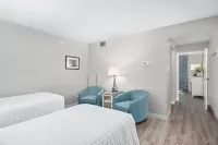 First Floor Standard Suite Bay View