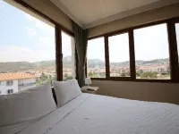 Jasmine Butik Pansiyon Hotels in Foça