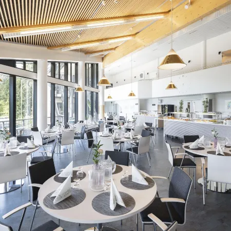 Majvik Congress Hotel
