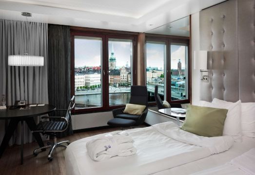 힐튼 스톡홀름 슬루센 호텔의 객실 내부
