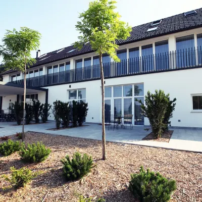 Apartments the Art House Hotels near Park Center Ljubljana - Rudnik