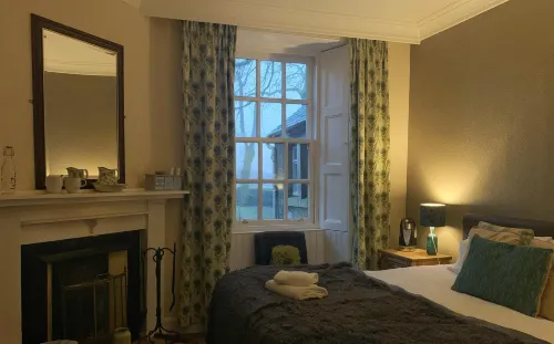 The Hopetoun Arms Hotel