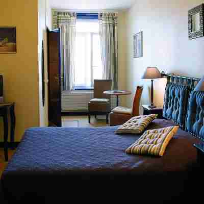 Hôtel D'angleterre Rooms