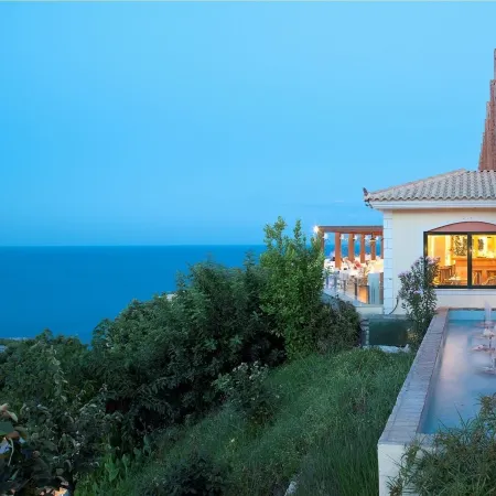Louis Apostolata Island Resort