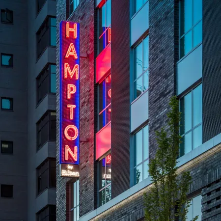 Hampton Inn and Suites by Hilton Portland-Pearl District