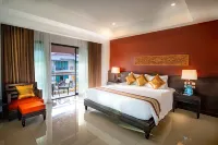 Navatara Phuket Resort Hotels in Nai Harn Beach