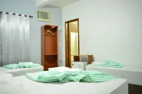 Hotel Faenician Hotels in Aparecida