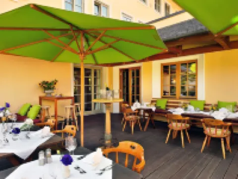 ホテル ツル ポスト アシュハイム アシュハイムのホテル