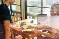 ROYAL PINEAPPLE HOTEL | a welcome to wealth and good fortune - breakfast