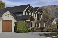 Lansdown Peaks Apartments