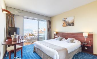 Hotel Brise de Mer - Piscine intérieure & extérieure