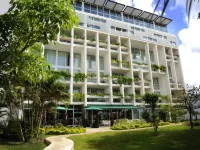 Mesón de la Luna Hoteles cerca de Centro Comercial Altabrisa