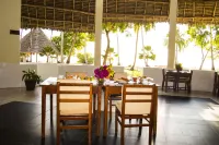 Antonio Beach Tree House Hotel & Spa - breakfast