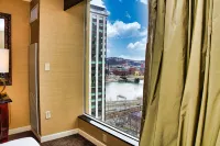 Wyndham Grand Pittsburgh Downtown - Scenic