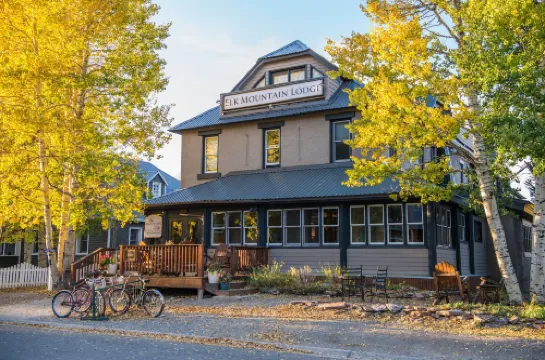 Elk Mountain Lodge
