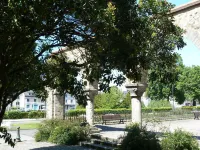 Logis LouisBlanc, Muraille Romaine, Lit Queen-Size, Centre Historique Hotels in Le Mans