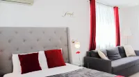 Chandelier 301 - balcony