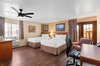 Clarion Inn - parking