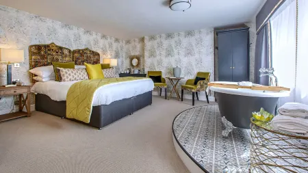 Cbh Maids Head Hotel