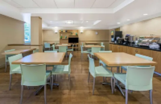 La Quinta Inn & Suites by Wyndham West Palm Beach Airport Hoteles en West Palm Beach