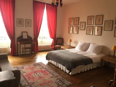 B&B le Jardin de Carco Hotels in Courban