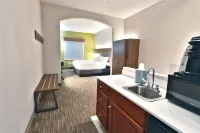 Holiday Inn Express & Suites GOSHEN by IHG
