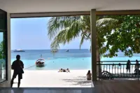Varin Beach Resort - Romantic