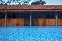 Wahid Borobudur - Pool