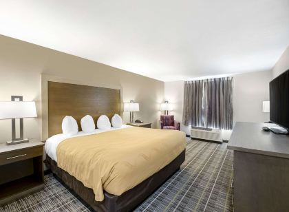 Quality Inn & Suites Carlsbad Caverns Area