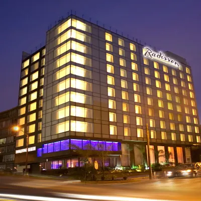 德卡波利斯米拉弗羅爾拉迪森酒店 鄰近愛情公園的酒店