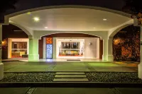 Gamma Tijuana Hotels near Tamarindo