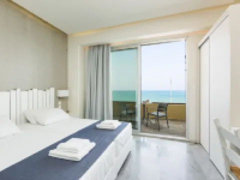 梅爾特米海岸套房酒店 雷西姆農酒店