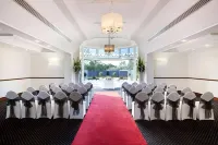 All Seasons Resort Hotel Bendigo Hotels in East Bendigo