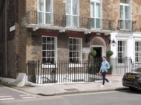 モンタギュー プレイス ホテル