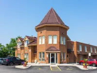 Super 5 Inn Hotels near Applewood