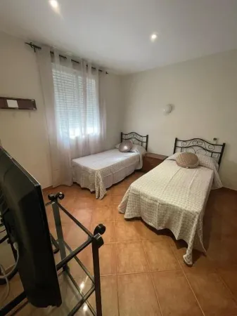 Hostal Chiquinino II Отели в г. Сегура-де-Леон