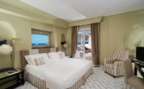 Therasia Resort Sea and Spa - the Leading Hotels of the World