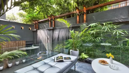 The Atara Отели в г. Гургаон