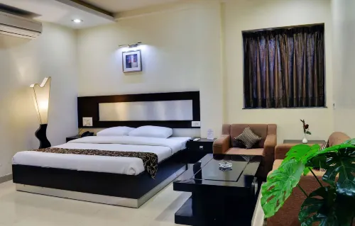 Hotel Shanti Palace