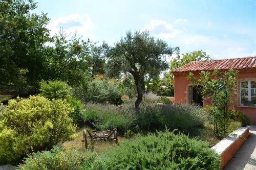 Les Jardins de l'Ermitage - ที่มีสปา