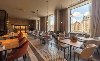 Radisson Hotel & Suites Gdansk